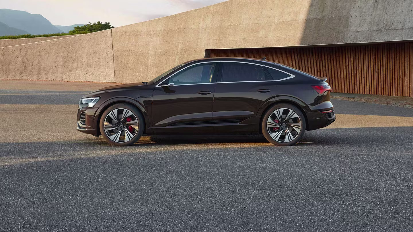 Q8 Sportback e-tron