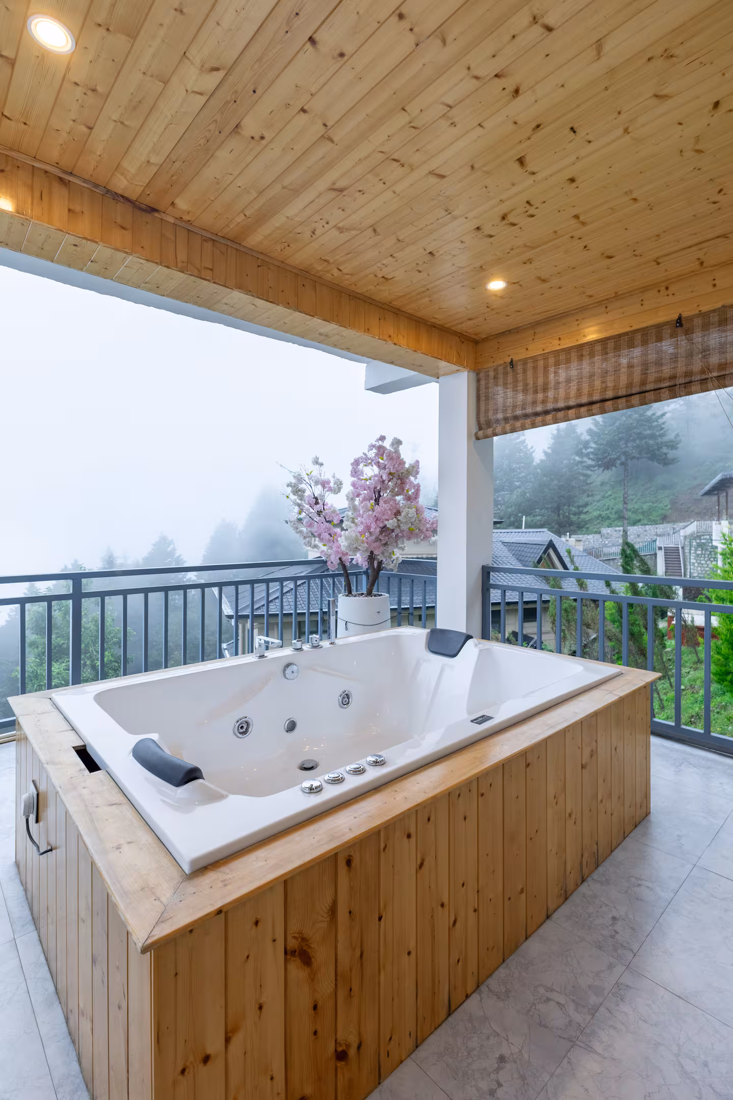 An open-air jacuzzi